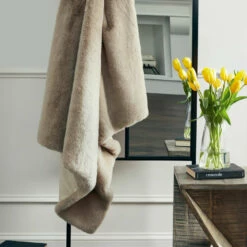 Ashley Furniture Accessories Gariland - Throw (3/CS)