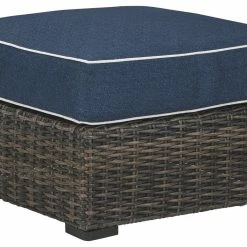 Ashley Furniture Ottomans Grasson - Brown/blue - Ottoman With Cushion
