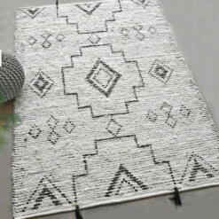 Uttermost Raton Tribal Ivory 6 X 9 Rug Accessories