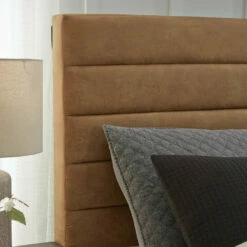 Signature Design By Ashley® Vintasso - Best In Class - UPH HDBD/FTBD/Roll Slats Beds