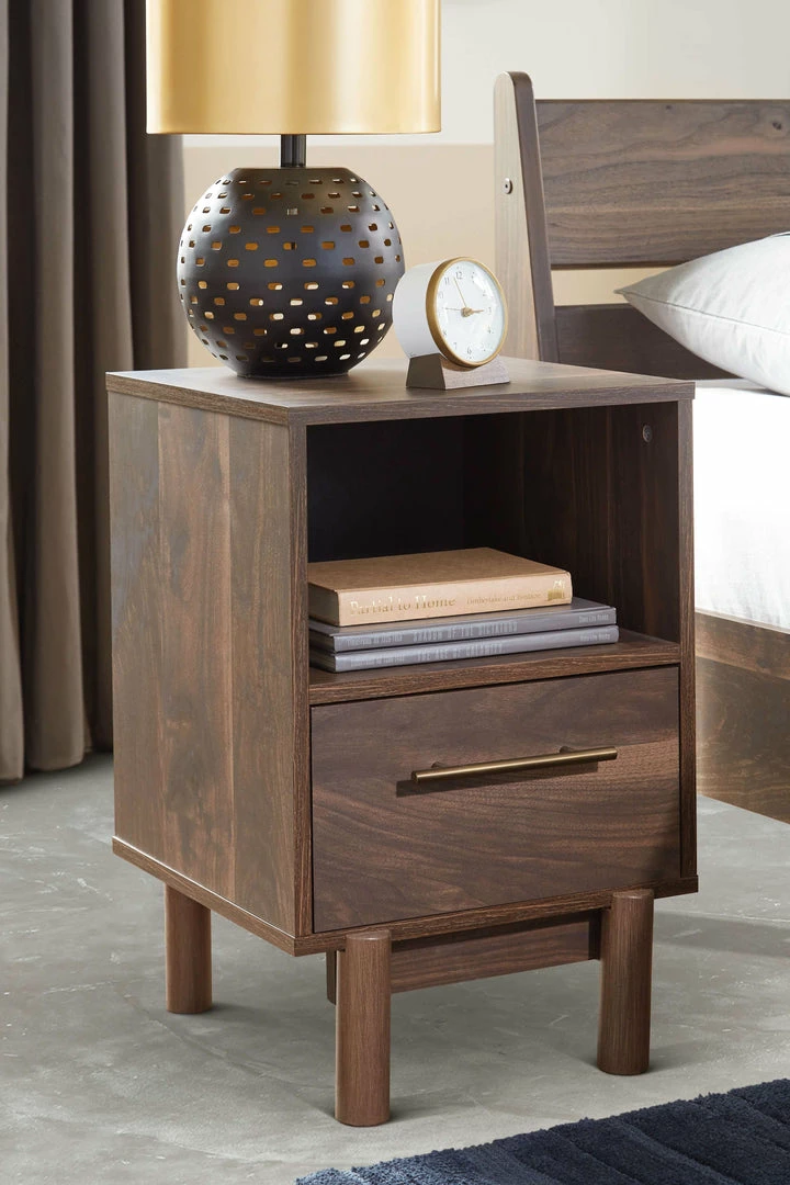 Best reviews of 🧨 Signature Design By Ashley® Calverson - Mocha - One Drawer Night Stand - Medium Nightstands 👍 11 Signature Design By Ashley® Calverson - Mocha - One Drawer Night Stand - Medium Nightstands