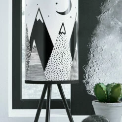 Ashley Furniture Manu - White/black - Metal Table Lamp (1/cn)