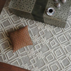 Accessories Uttermost Sieano Gray-Ivory 5 X 8 Rug
