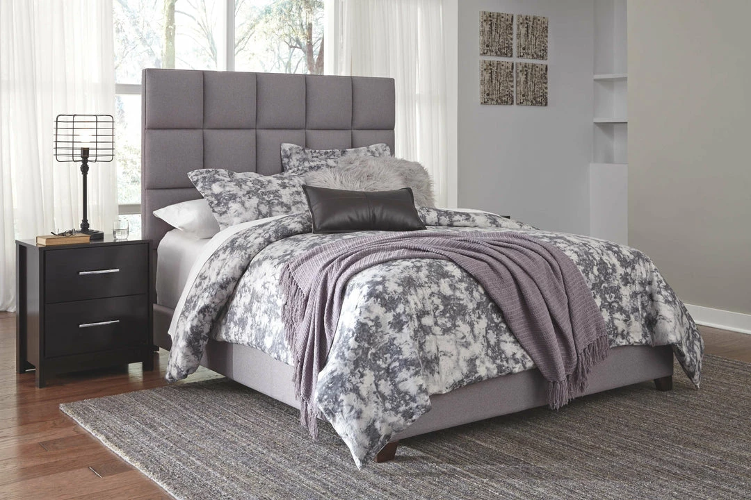 Best Pirce 👍 Ashley Furniture Dolante - Square Biscuit Tufting - Upholstered Beds 🔥 4 Ashley Furniture Dolante - Square Biscuit Tufting - Upholstered Beds