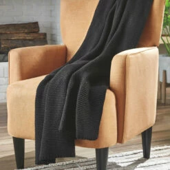 Ashley Furniture Accessories Eleta - Black - Throw (3/cs)