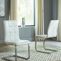 Ashley Furniture Madanere - Dining UPH Side Chair (4/CN) Chairs