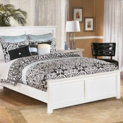 Signature Design By Ashley® Bostwick Shoals - Metal Bolt - Panel Bed Beds
