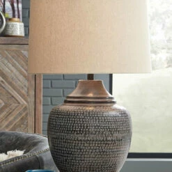 Ashley Furniture Accessories Olinger - Brown - Metal Table Lamp (1/cn)