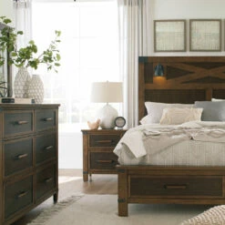 Benchcraft® Wyattfield - Two-tone - Dresser, Mirror, Panel Bed With 2 Storage Drawers Bedroom Sets