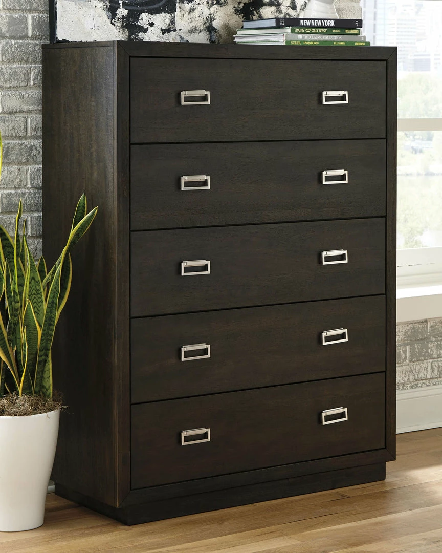 Best Pirce 🥰 Ashley Furniture Hyndell - Dark Brown - Five Drawer Chest ⌛ 8 Ashley Furniture Hyndell - Dark Brown - Five Drawer Chest