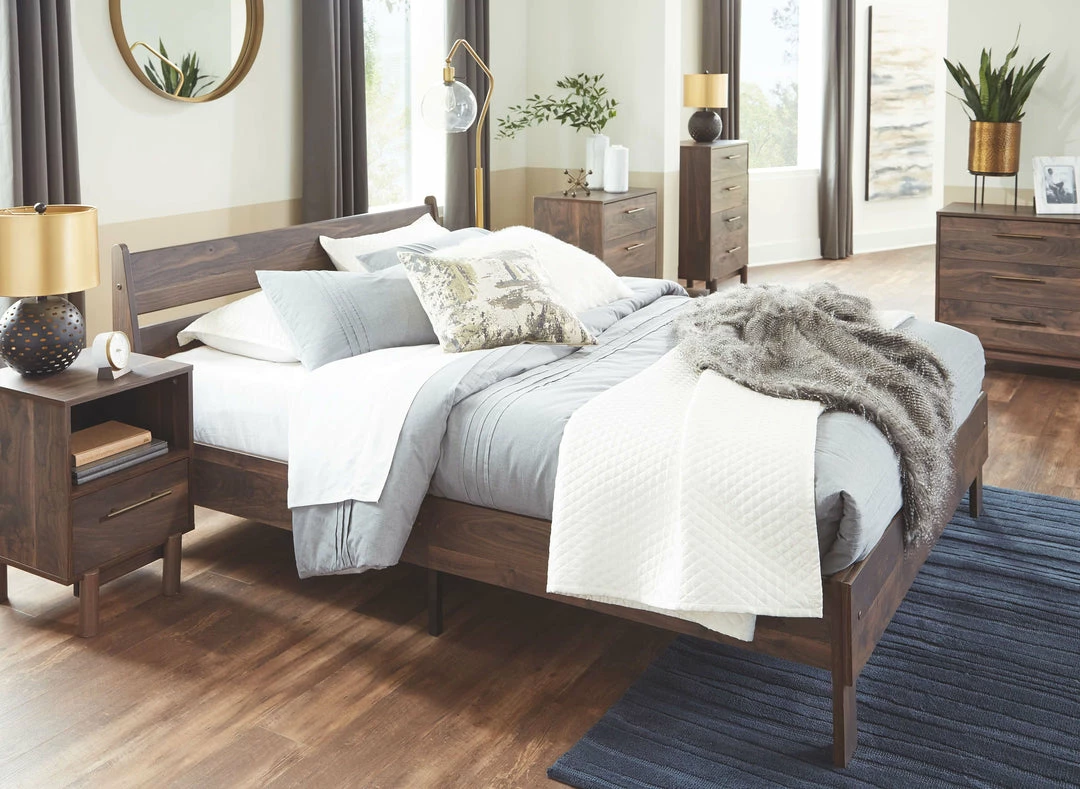 Brand new ✨ Signature Design By Ashley® Calverson - Mocha - 6 Pc. - 👗 Dresser, Three Drawer Chest, Four Drawer Chest, Queen Panel Platform Bed, Nightstand 🎉 10 Signature Design By Ashley® Calverson - Mocha - 6 Pc. - Dresser, Three Drawer Chest, Four Drawer Chest, Queen Panel Platform Bed, Nightstand