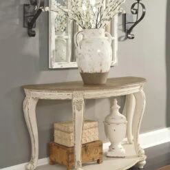 Ashley Furniture Realyn - White/brown - Sofa Table