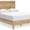 Signature Design By Ashley® Beds Larstin - Brown - Queen Crossbuck Panel Platform Bed