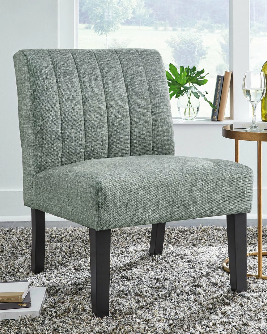 Outlet ๐ Ashley Furniture Hughleigh - Gray - Accent Chair โ 4 Ashley Furniture Hughleigh - Gray - Accent Chair