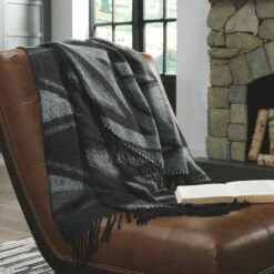 Ashley Furniture Cecile - Black/gray - Throw (3/cs) Accessories